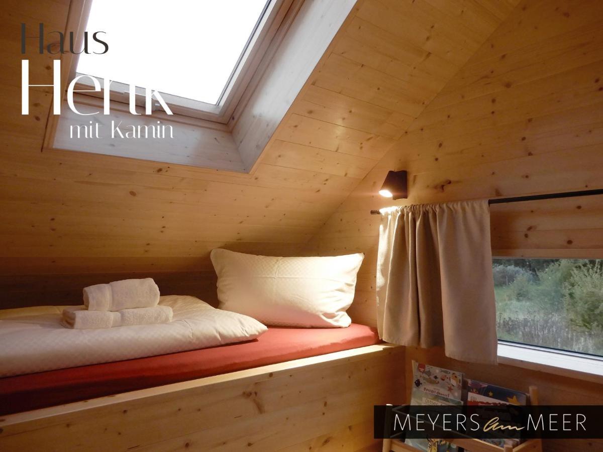 Schickes Holzchalet "Henk" - Mit Kamin - Ostsee Strand 500M - 4 Personen - By "Meyers Am Meer" Zierow Extérieur photo